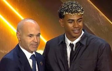 意媒：韦斯利膝盖受伤出战都灵存疑，他在前两轮意甲表现出色