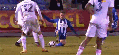 欧冠淘汰赛前瞻：拜仁客战曼城,