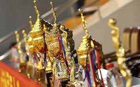 [冰雪]应清夺双冠 赵丹闫文港混合团体再获第一