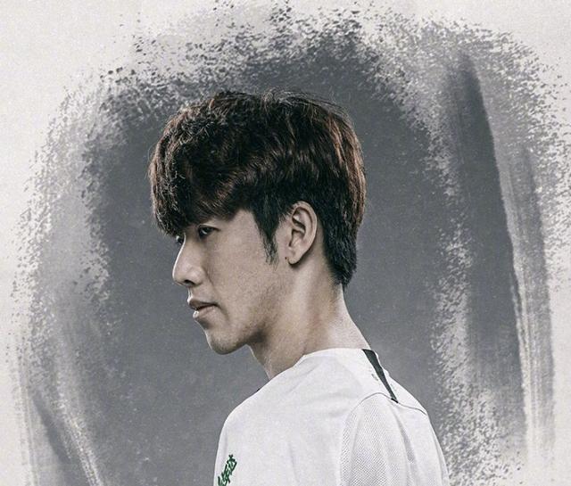 更注重表演 更注重表演