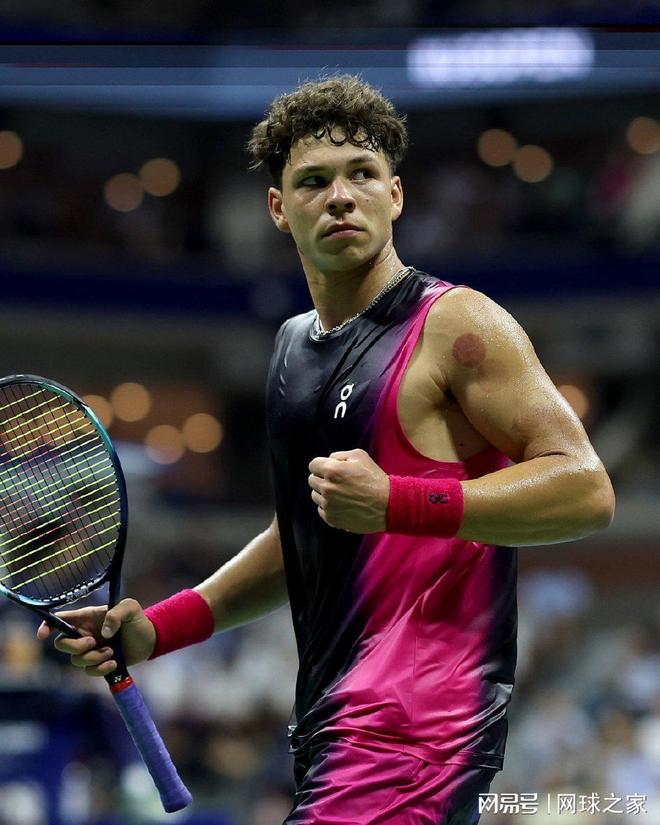 被球迷调侃 被球迷调侃